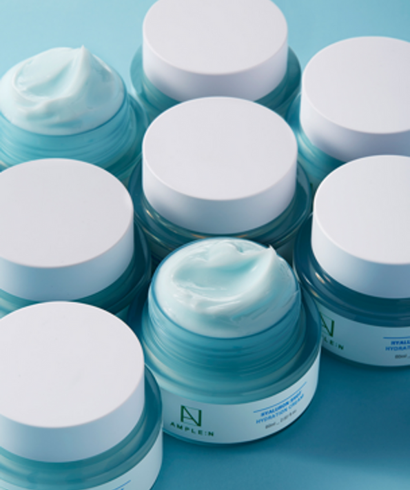 Productos de skincare coreano para piel seca con hidratación y nutrición profunda