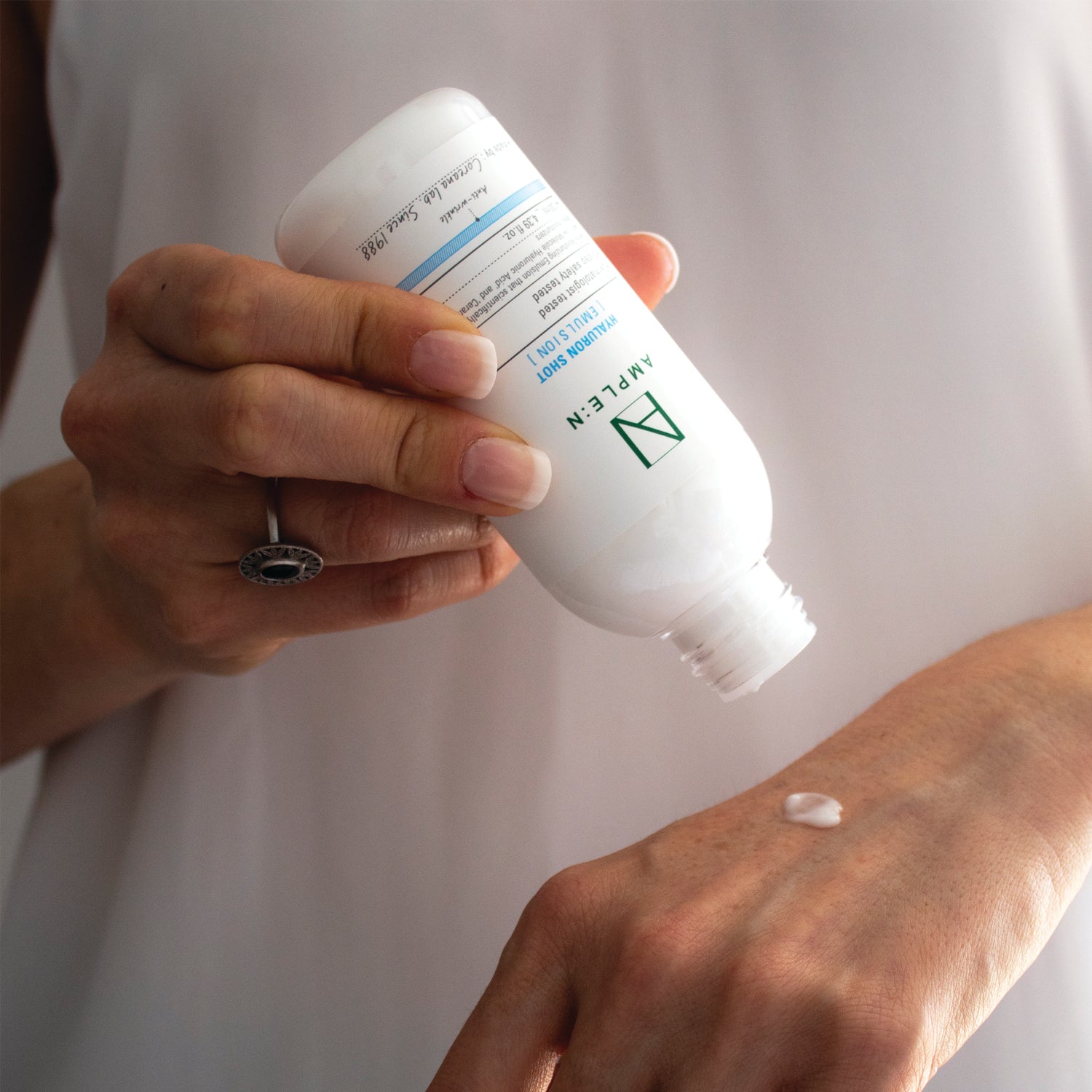 AMPLE:N Crema Facial Fluida Hidratante Ácido Hialurónico (130 ml)